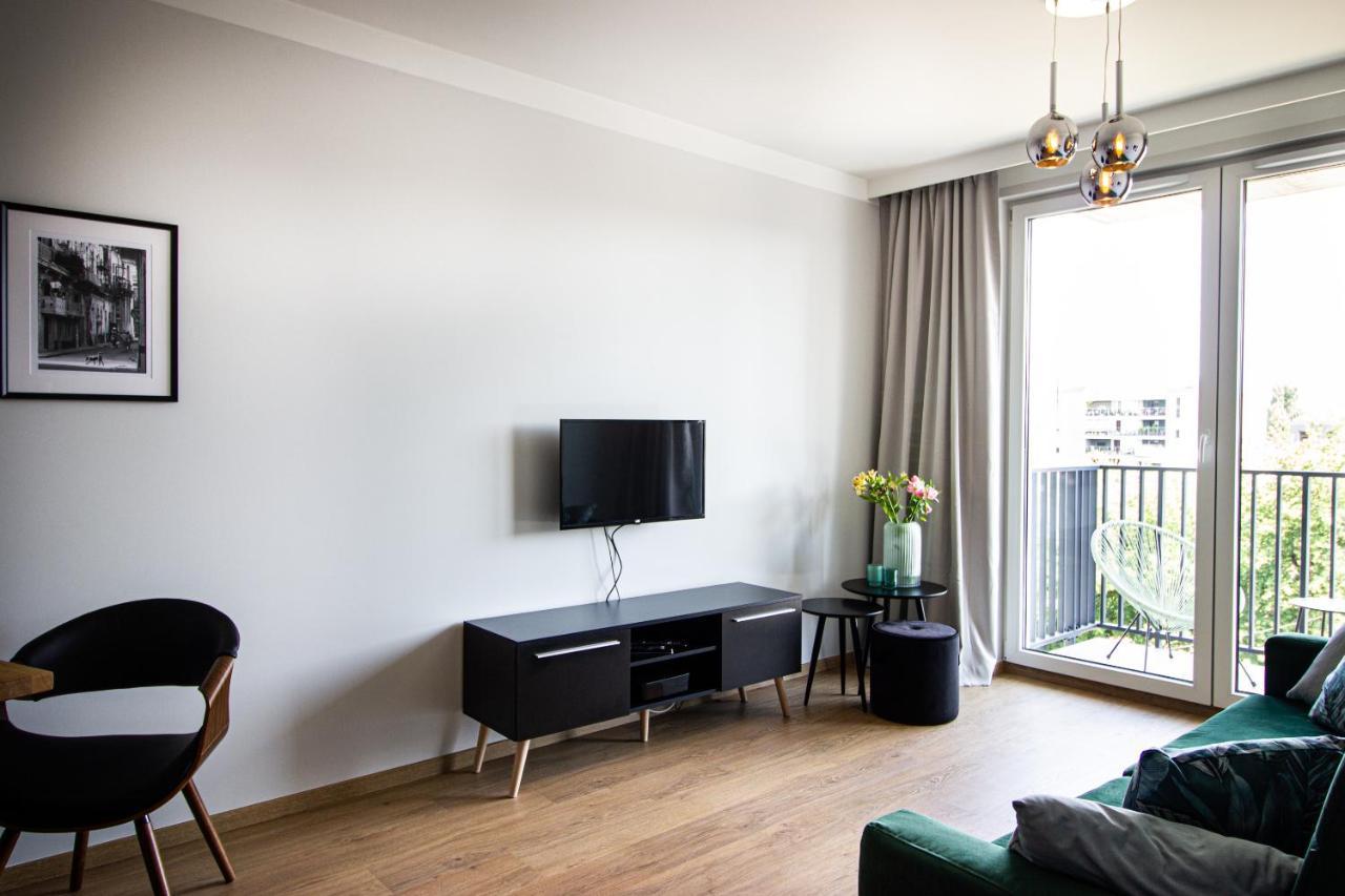 Patio Praga Metro Apartment Варшава Екстер'єр фото